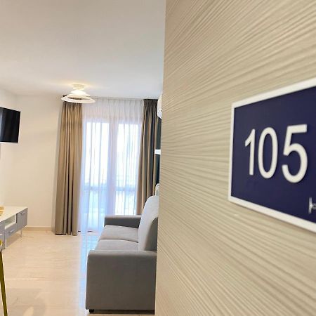 Azzurra Apartments Balestrate Eksteriør billede