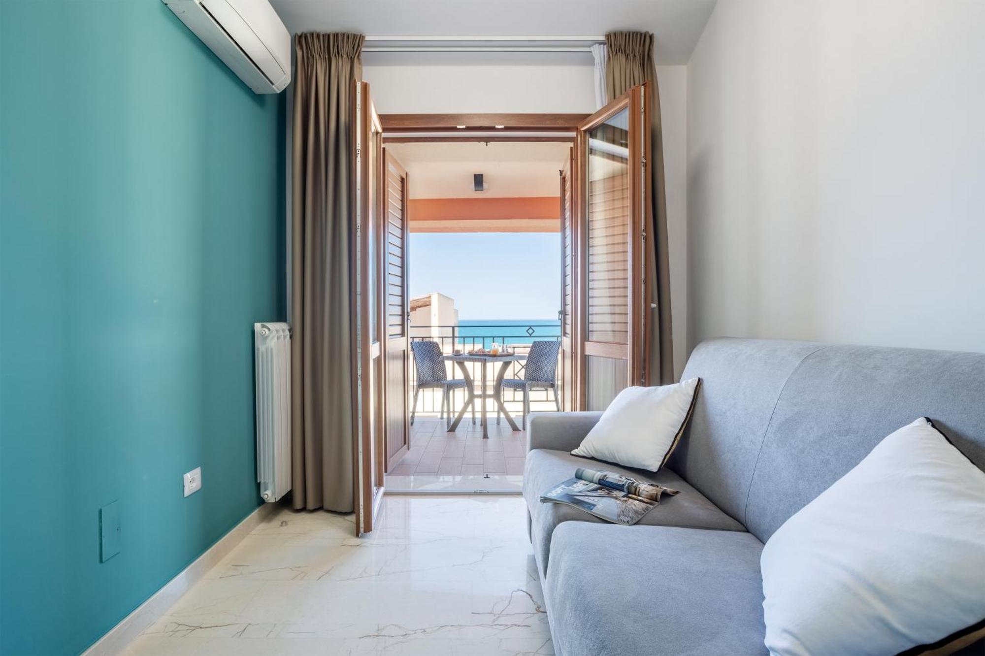 Azzurra Apartments Balestrate Eksteriør billede